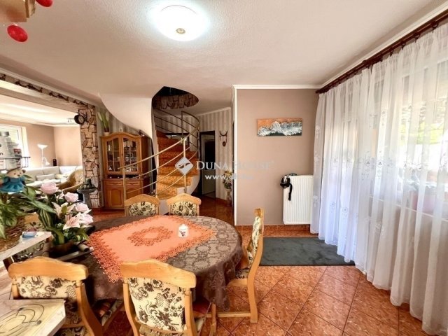 Eladó családi ház, Maglódon 119 M Ft, 4 szobás