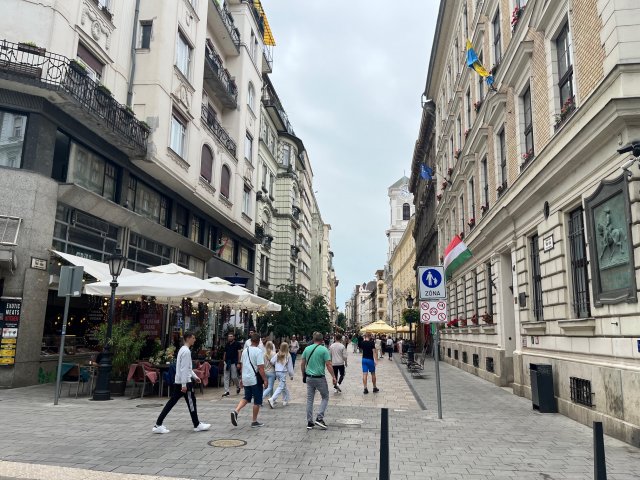 Eladó téglalakás, Budapesten, V. kerületben 237 M Ft, 4 szobás