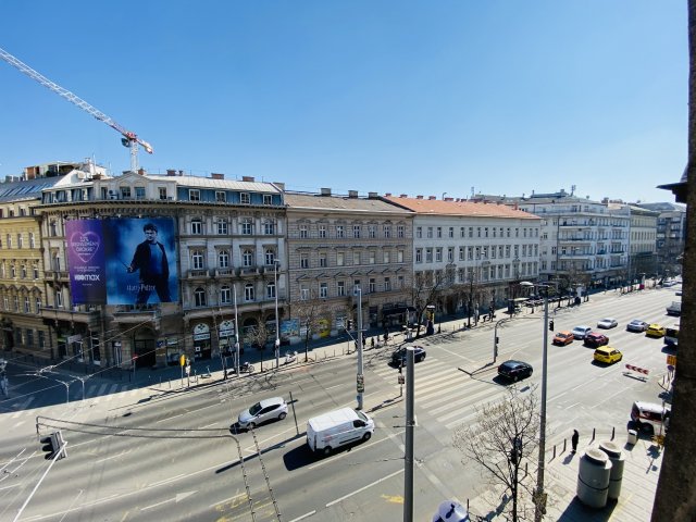 Eladó téglalakás, V. kerületben, Bajcsy-Zsilinszky úton