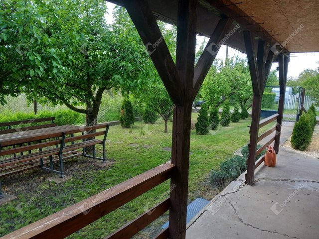 Eladó nyaraló, Besenyszögön 11.99 M Ft, 1 szobás