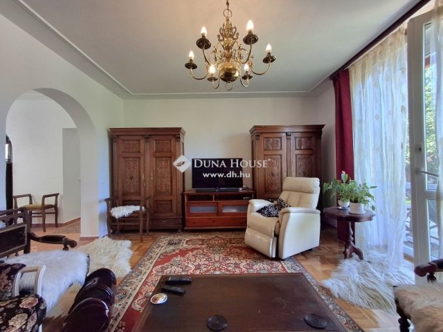 Eladó családi ház, Debrecenben 140 M Ft, 4 szobás