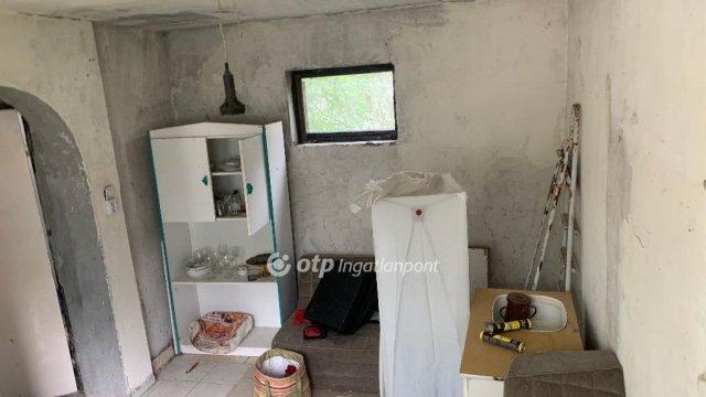 Eladó családi ház, Ráckevén 30 M Ft, 2 szobás