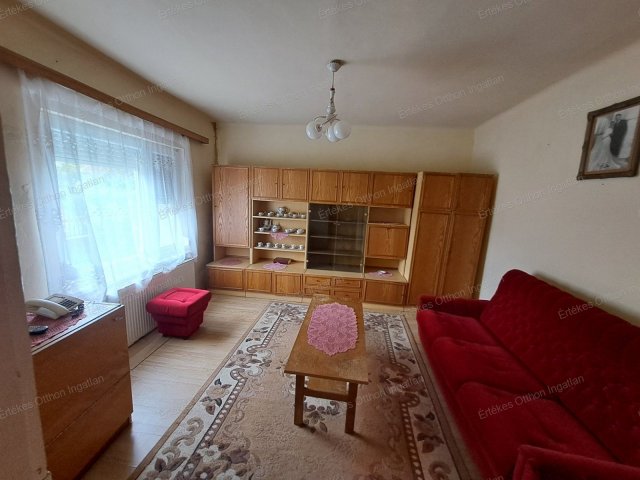 Eladó családi ház, Nyíregyházán 16.5 M Ft
