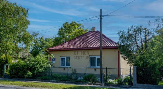 Eladó családi ház, Fehérvárcsurgón 50 M Ft, 3 szobás