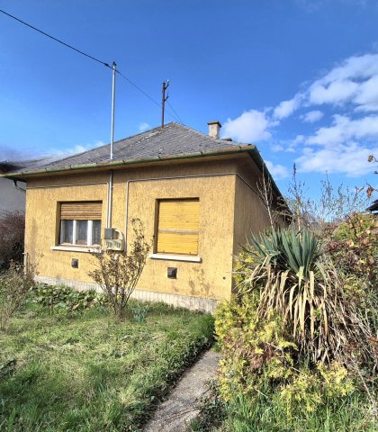 Eladó családi ház, Budapesten, III. kerületben 119.9 M Ft