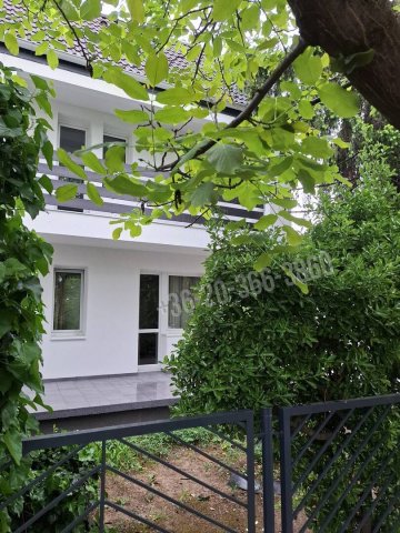 Eladó családi ház, Budaörsön 159 M Ft, 2+2 szobás