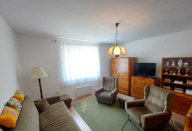 Eladó családi ház, Keszthelyen 79.9 M Ft, 5 szobás