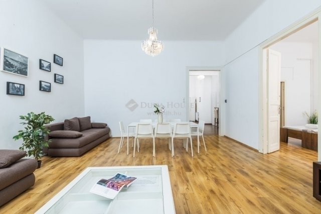 Eladó téglalakás, Budapesten, VI. kerületben 139.9 M Ft