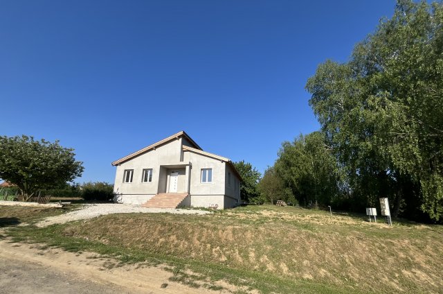 Eladó családi ház, Nagypálin 110 M Ft, 4 szobás