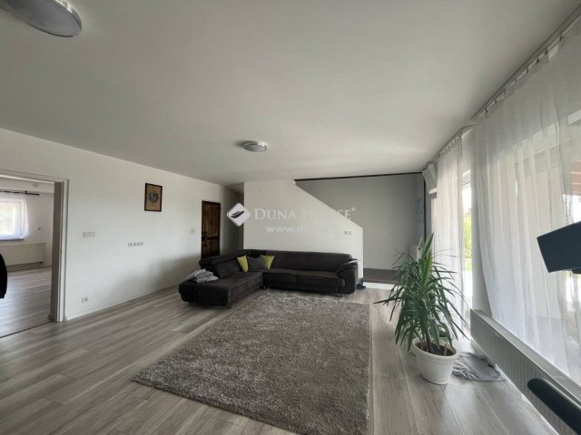 Eladó családi ház, Zalaegerszegen 107 M Ft, 5 szobás