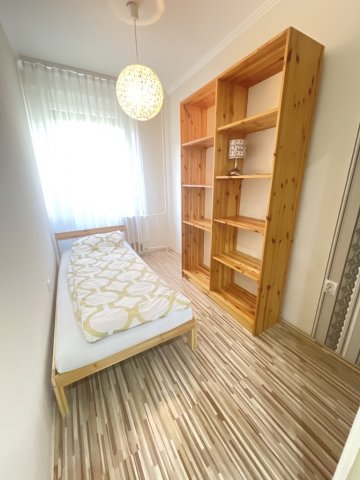Kiadó panellakás, albérlet, Pakson 210 E Ft / hó, 3 szobás