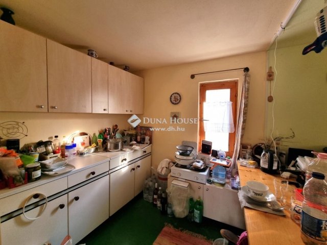 Eladó családi ház, Kunpeszéren 11.5 M Ft, 2 szobás