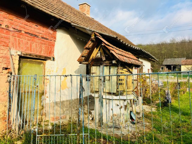 Eladó családi ház, Nagykutason 6.5 M Ft, 2 szobás