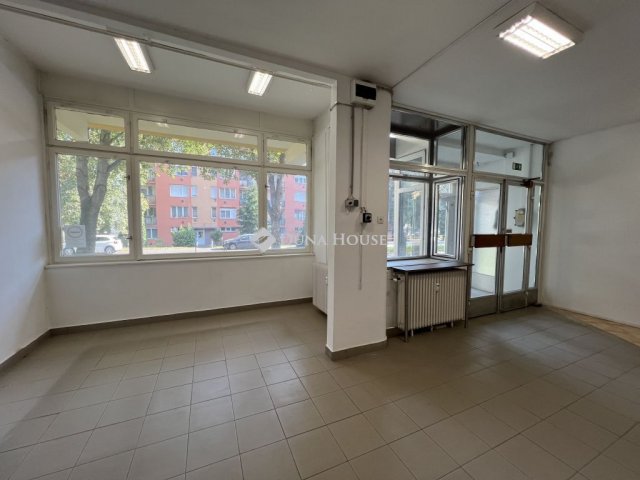 Kiadó üzlethelyiség, Zalaegerszegen 135 E Ft / hó