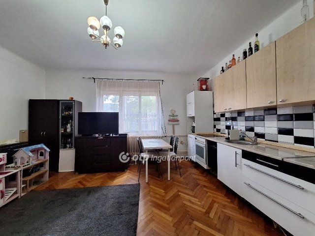 Eladó téglalakás, Budapesten, XVII. kerületben 51.9 M Ft