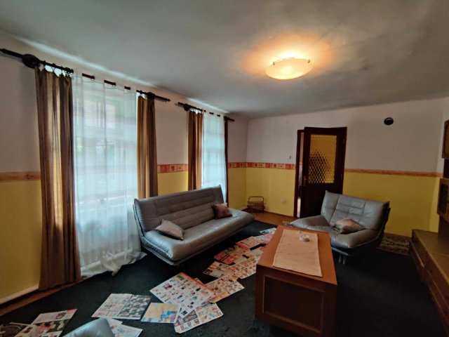 Eladó családi ház, Esztergomban 28.49 M Ft, 2 szobás