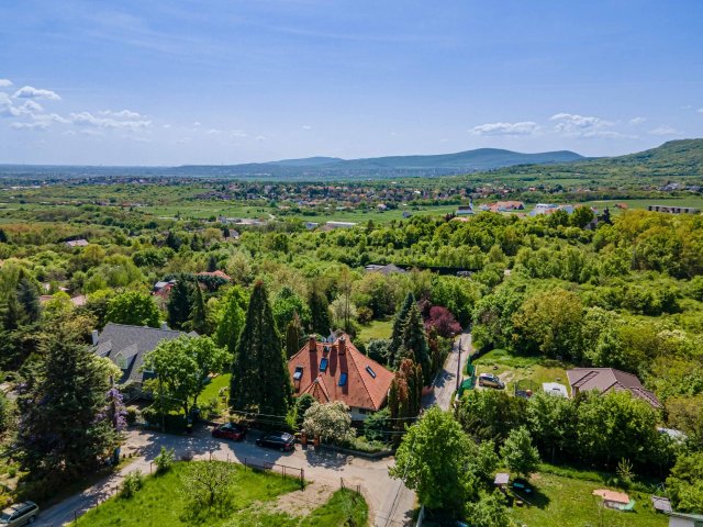Eladó telek, Szentendrén 70 M Ft / költözzbe.hu