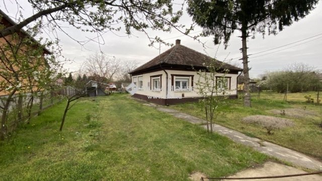 Eladó családi ház, Tápióbicskén 25 M Ft, 3 szobás