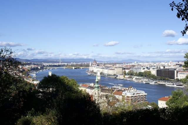 Eladó téglalakás, Budapesten, I. kerületben, Orom utcában