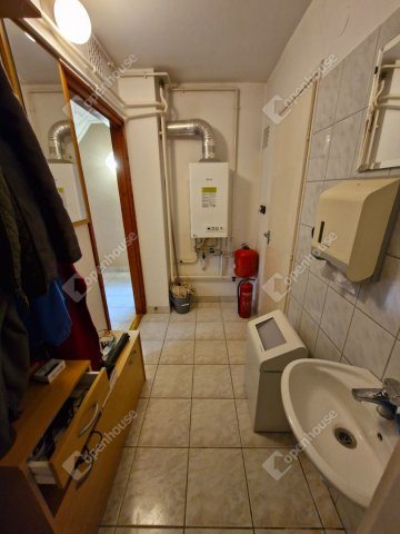 Eladó üzlethelyiség, Nagykanizsán 69 M Ft, 4 szobás