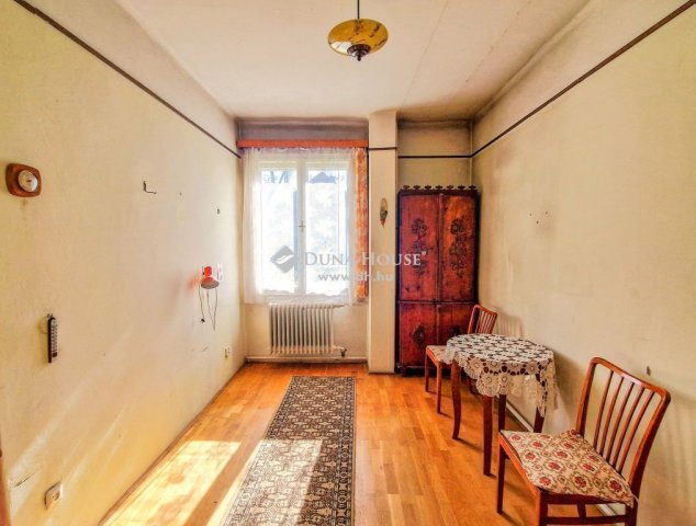 Eladó családi ház, Budapesten, XV. kerületben 105 M Ft, 6 szobás