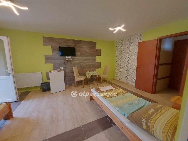 Eladó hotel, Dávodon 74.9 M Ft / költözzbe.hu