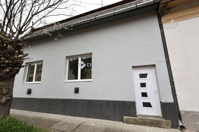 Eladó családi ház, Tolnán 40.9 M Ft, 3 szobás
