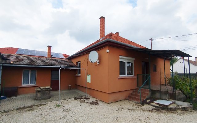 Eladó családi ház, Seregélyesen 52.5 M Ft, 3 szobás