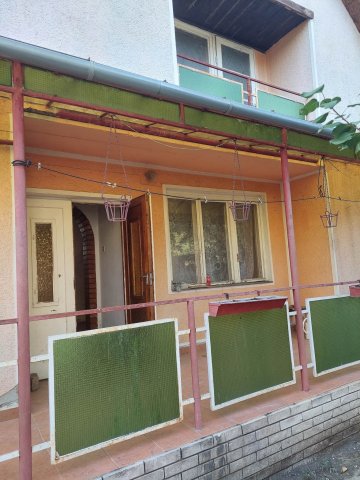 Eladó családi ház, Gyulán, Sánc utcában 29.4 M Ft, 4 szobás