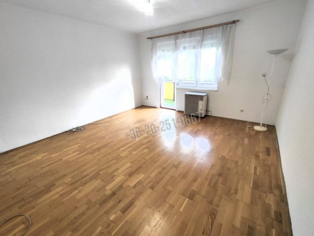 Kiadó téglalakás, albérlet, Mohácson 110 E Ft / hó, 2 szobás