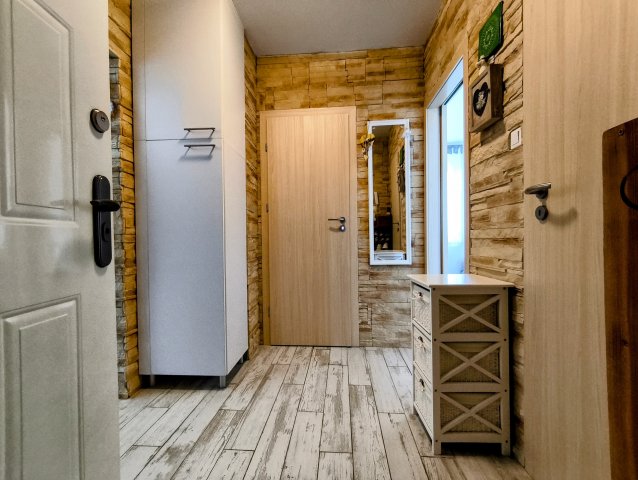 Eladó panellakás, Békéscsabán 32.3 M Ft, 1+2 szobás