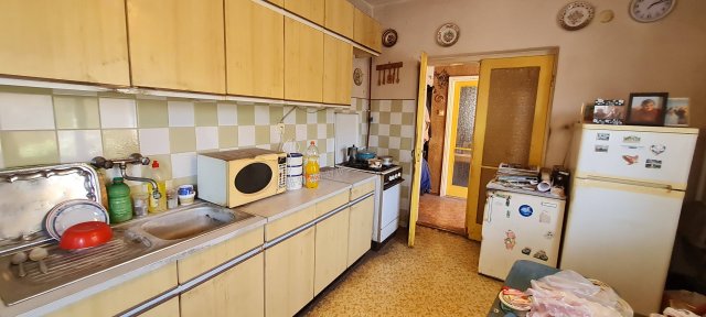 Eladó családi ház, Dunaújvárosban 41.5 M Ft, 2+1 szobás
