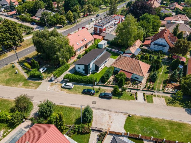 Eladó családi ház, Zamárdiban 139.9 M Ft, 4 szobás