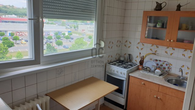 Eladó panellakás, Ózdon 9.8 M Ft, 2 szobás