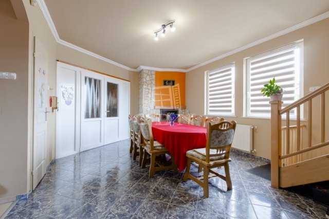 Eladó családi ház, Pécelen 89.99 M Ft, 3 szobás