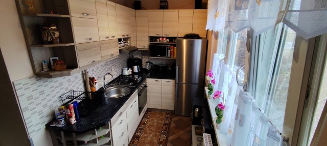 Eladó panellakás, Nagykőrösön 33 M Ft, 3 szobás