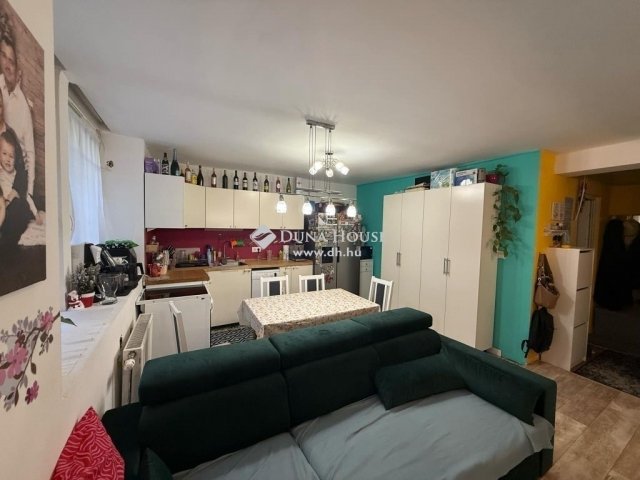 Eladó téglalakás, Budapesten, XIV. kerületben 50.9 M Ft
