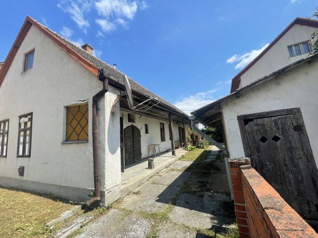 Eladó családi ház, Ráckevén 36.5 M Ft, 2 szobás