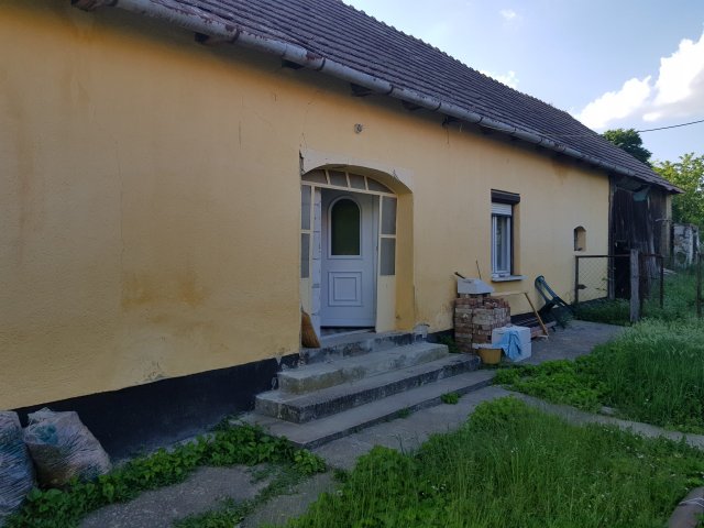 Eladó családi ház, Koppányszántón 10.9 M Ft, 2 szobás