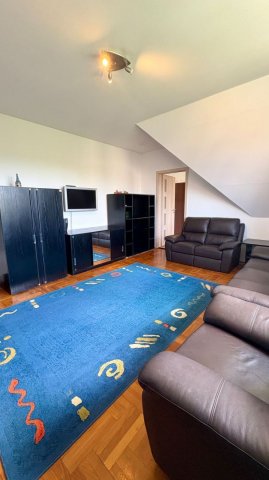 Kiadó téglalakás, albérlet, Debrecenben 380 E Ft / hó, 5 szobás