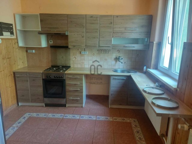 Kiadó ikerház, albérlet, Gödön 600 E Ft / hó, 3 szobás