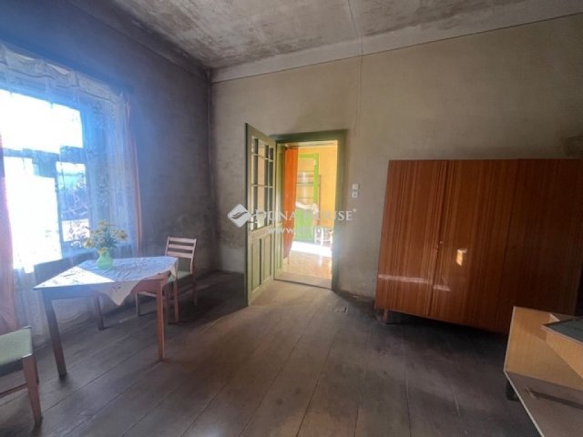 Eladó családi ház, Villányban 26.5 M Ft, 2 szobás