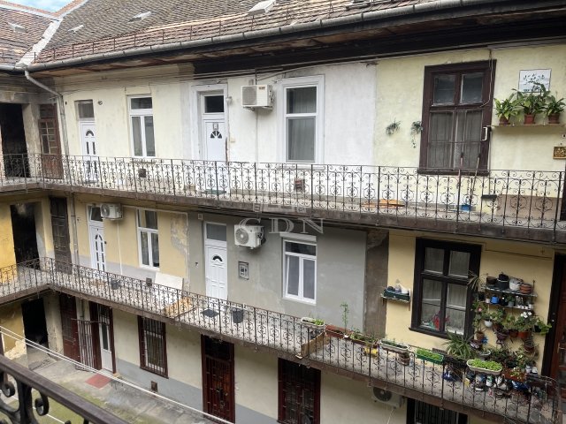 Eladó téglalakás, Budapesten, VIII. kerületben 38 M Ft