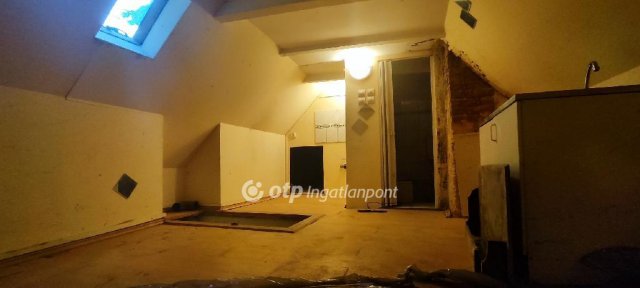 Eladó ikerház, Nagykovácsiban 35.99 M Ft, 3 szobás