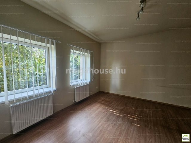 Kiadó téglalakás, albérlet, Budaörsön 460 E Ft / hó, 3 szobás