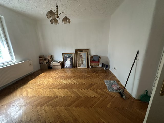 Eladó téglalakás, Komlón 14.9 M Ft, 2 szobás