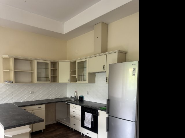 Eladó téglalakás, Budapesten, XVI. kerületben, Újszász utcában