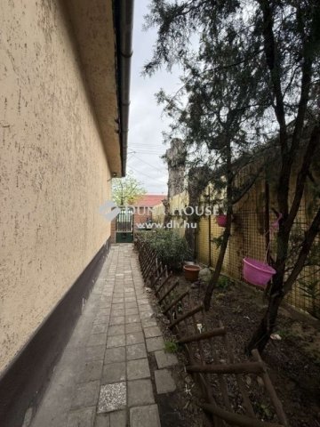 Eladó családi ház, Budapesten, XX. kerületben 65 M Ft, 4 szobás