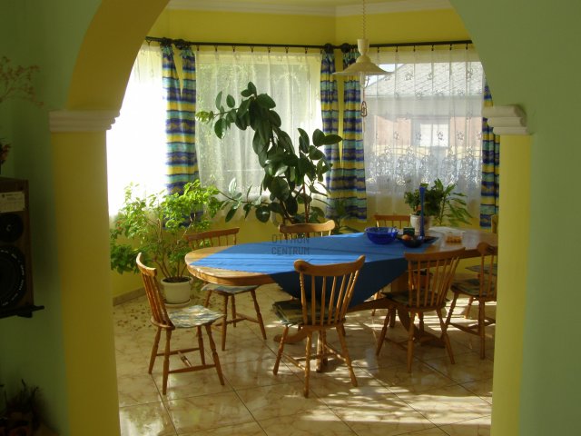Eladó családi ház, Hajdúszoboszlón 189.99 M Ft, 8 szobás