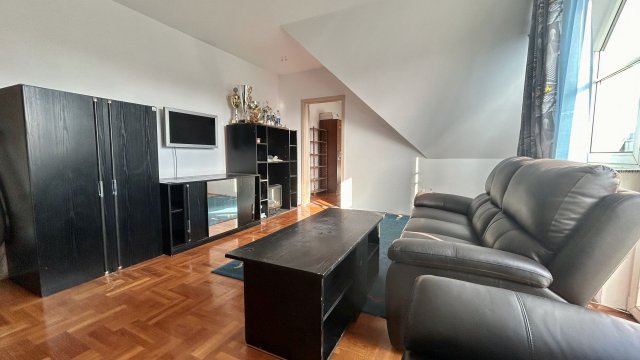 Kiadó téglalakás, albérlet, Debrecenben 400 E Ft / hó, 5 szobás